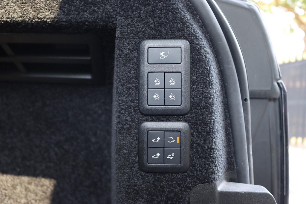 Land Rover Range Rover Master 35 Xlwb White #46