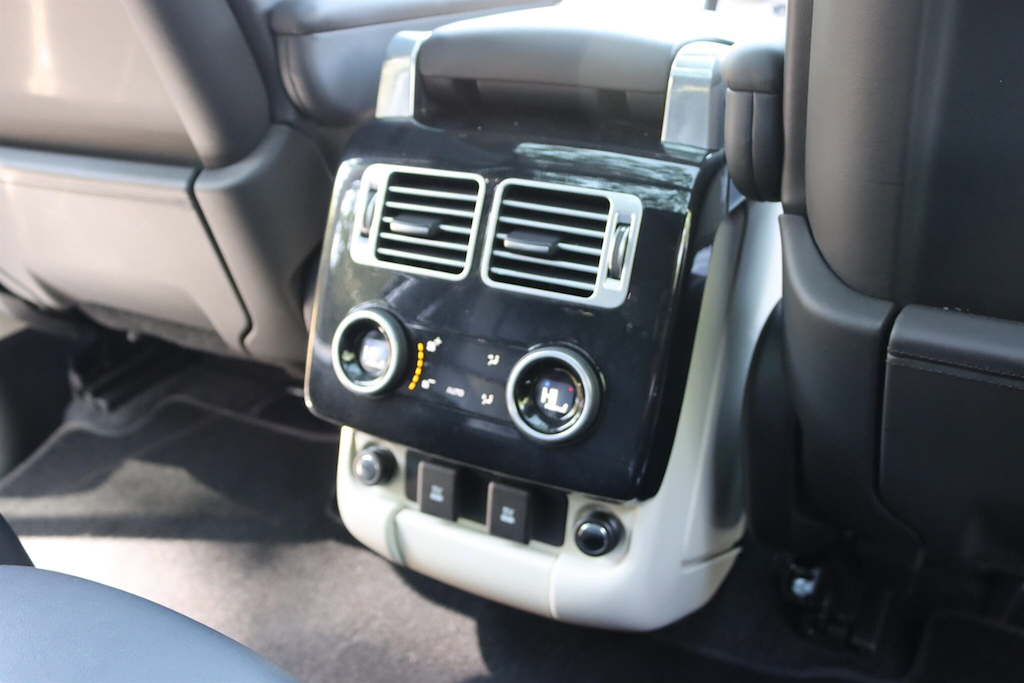 Land Rover Range Rover Master 35 Xlwb White #51