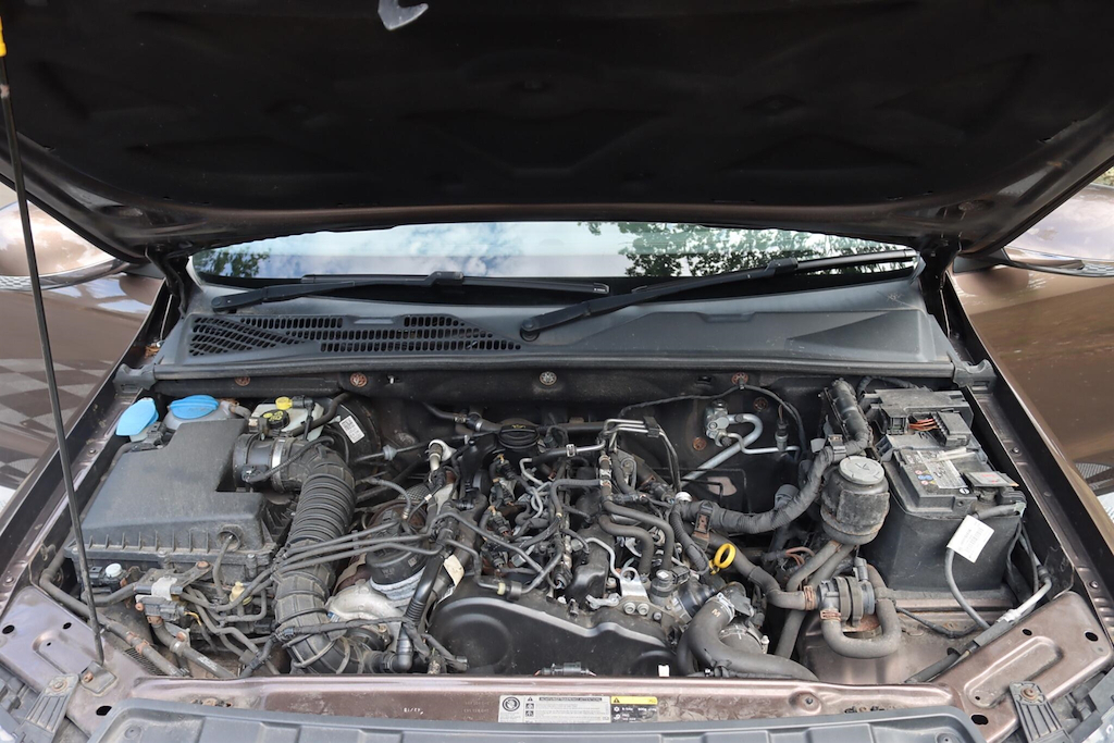 Volkswagen Amarok Highline Per Silver #46