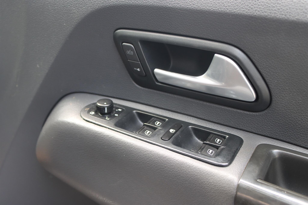 Volkswagen Amarok Highline Per Silver #45