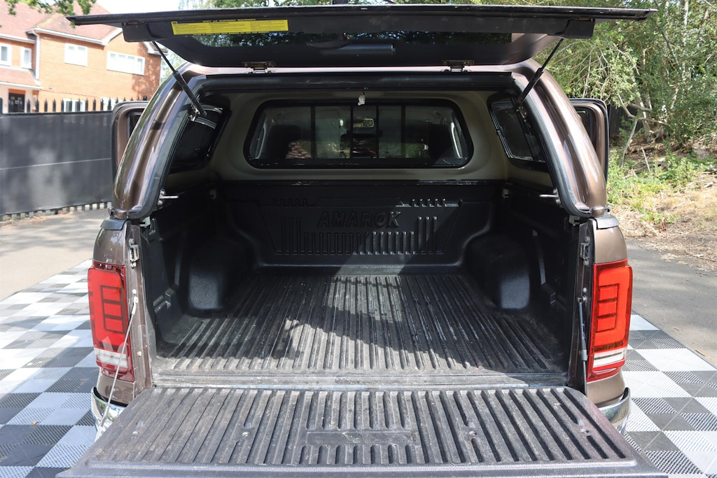 Volkswagen Amarok Highline Per Silver #25