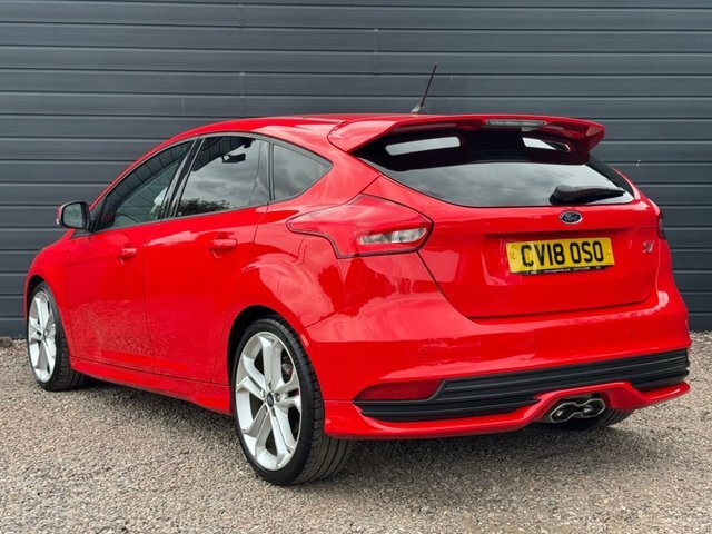 Ford Focus 2018 2.0 Tdci St-3 Hatchback CV18OSO Red #2