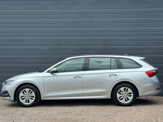 Skoda Octavia 2022 1.5 Tsi Act Se Technology Estate BF72CZP Silver #6