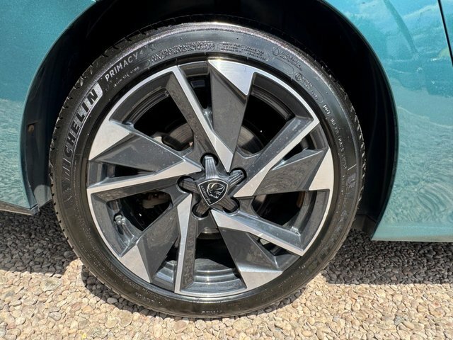 Peugeot 308 SW Puretech Ss Sw Allure Black #19