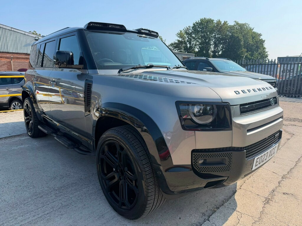 Land Rover Defender 110 Defender Estate 3.0 D300 X-dynamic Hse 110 Silver