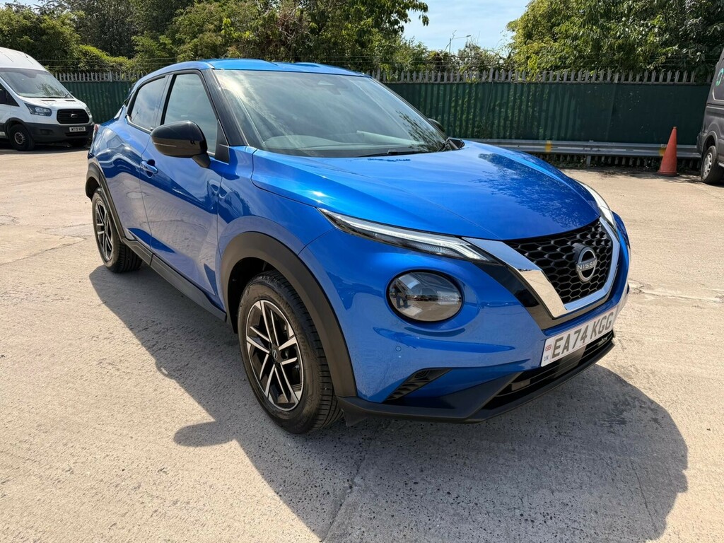 Nissan Juke Juke Hatchback 1.0 Dig-t N-connecta Blue