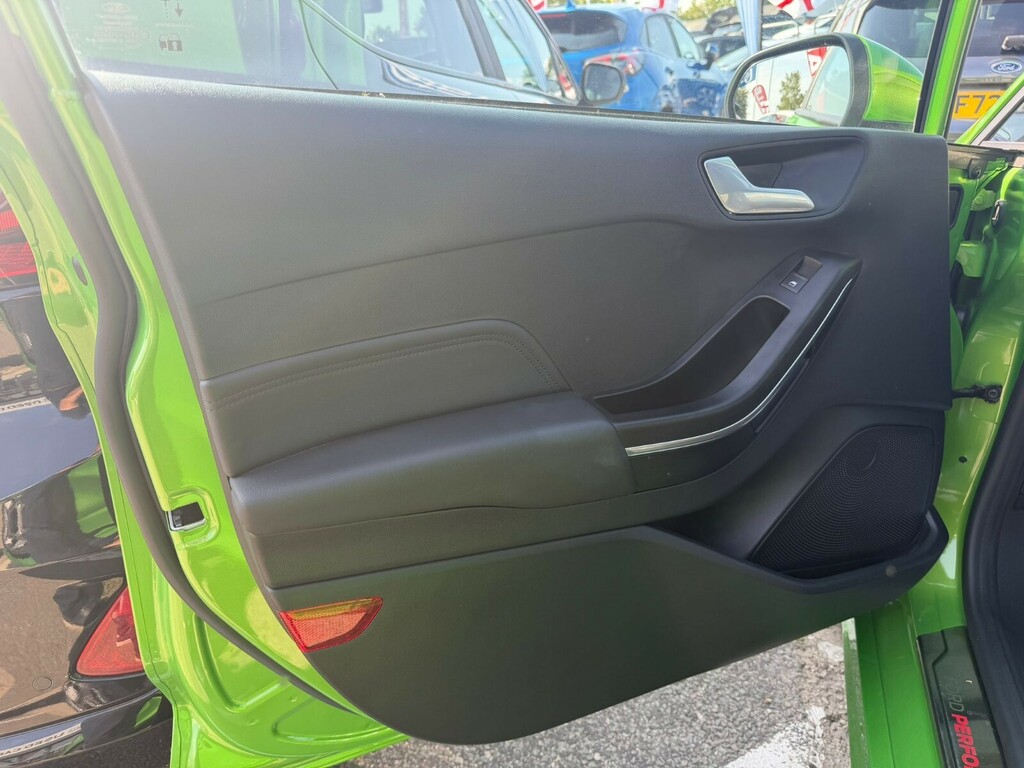 Ford Fiesta Fiesta Hatchback 1.5 Ecoboost St-3 Green #5