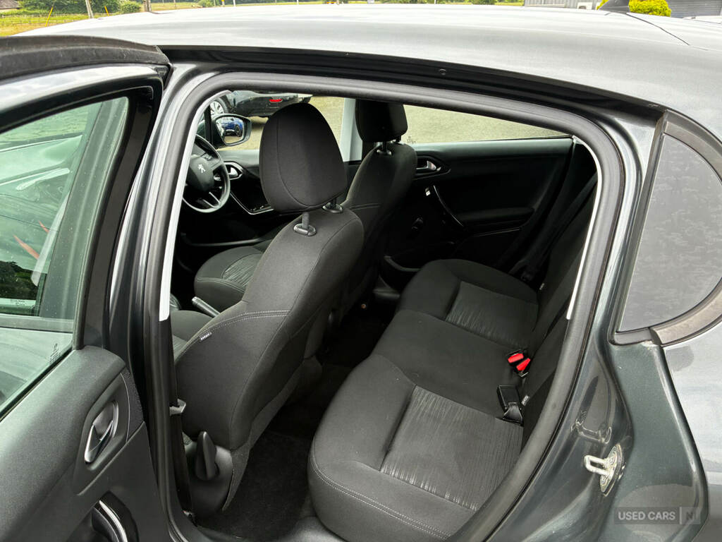 Peugeot 208 1.4 E-hdi Access Egc LC62HHN Grey #5