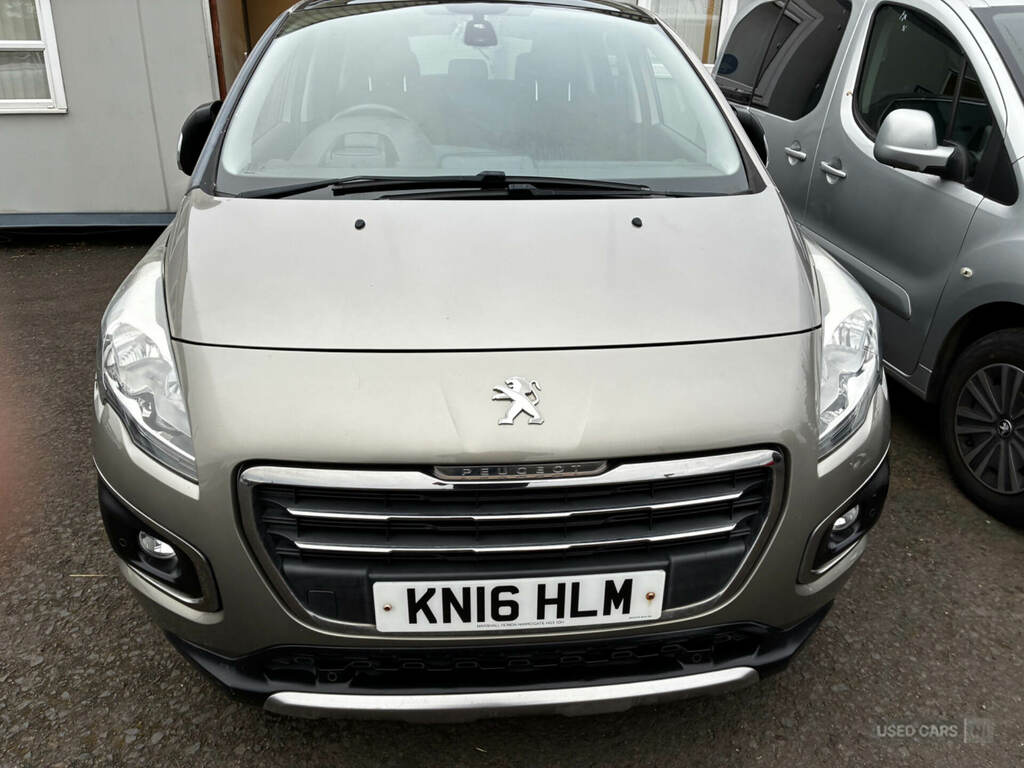 Peugeot 3008 1.6 Bluehdi 120 Allure Grey #2