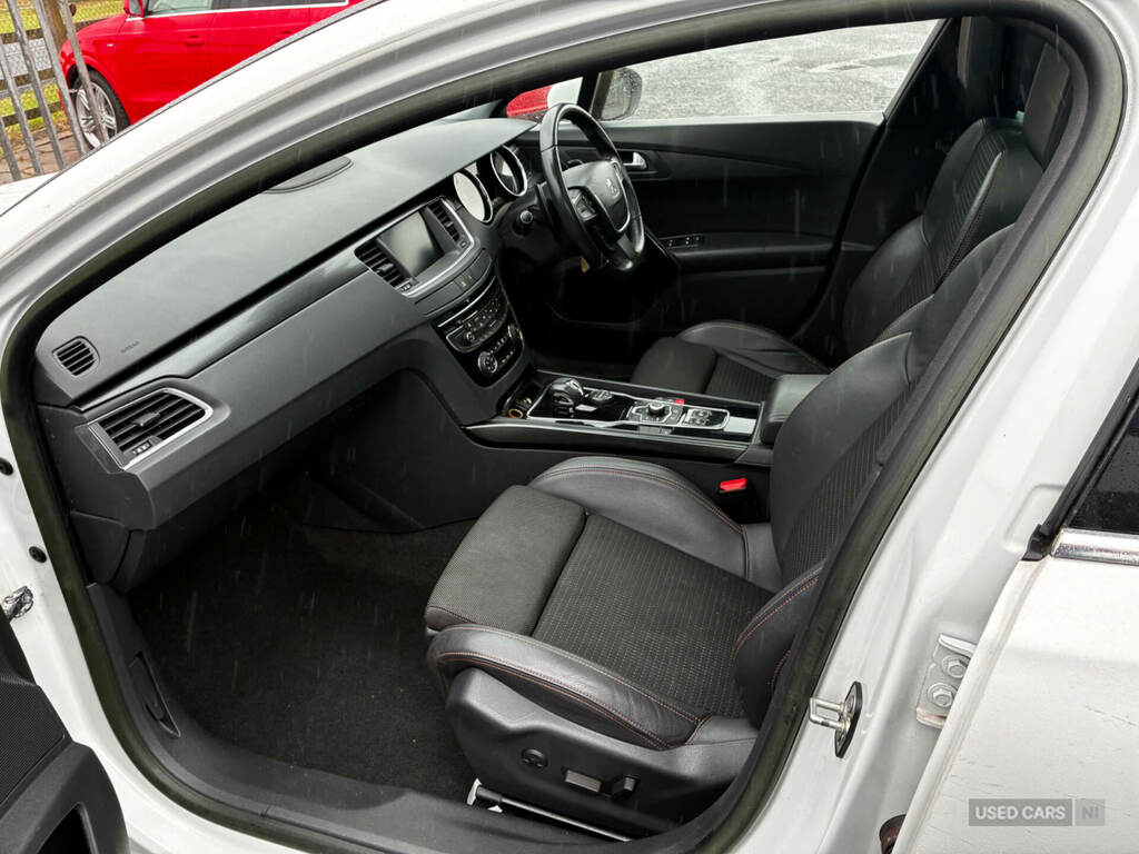 Peugeot 508 2.0 Hdi Active Navigation Black #4