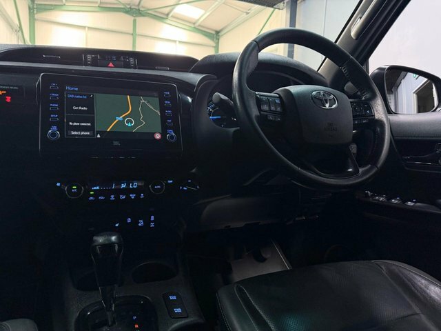 Toyota HILUX Hi-luxury Invincible X D-4d 4Wd Double Cab Grey #24