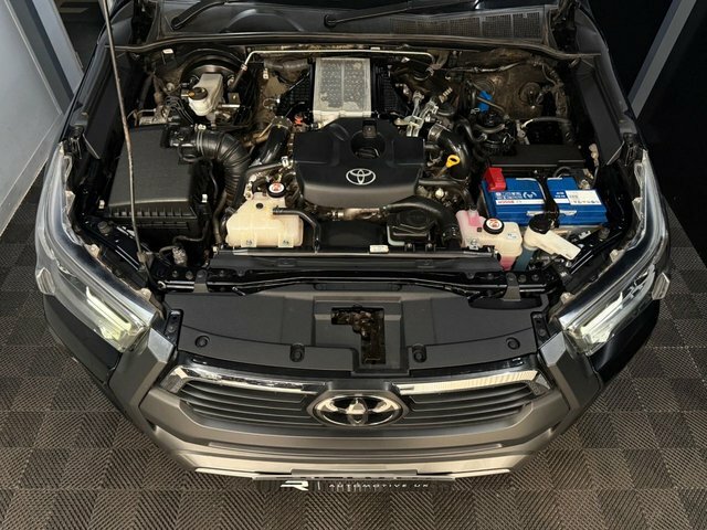 Toyota HILUX Hi-luxury Invincible X D-4d 4Wd Double Cab Grey #45
