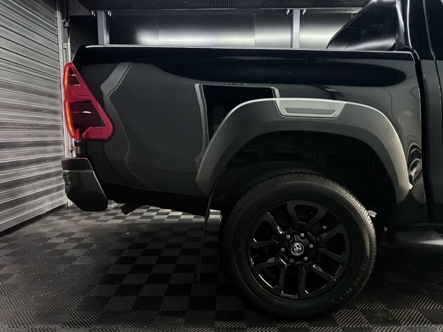 Toyota HILUX Hi-luxury Invincible X D-4d 4Wd Double Cab Grey #18
