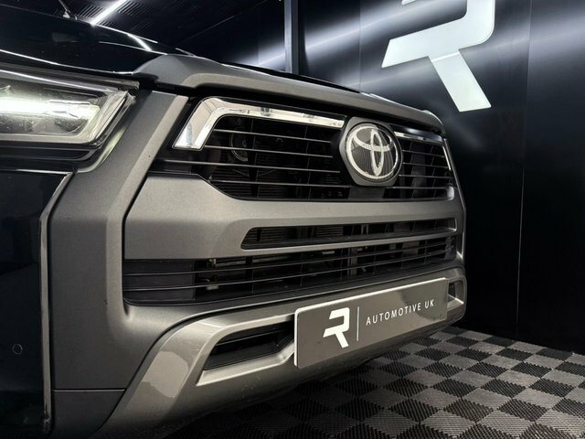 Toyota HILUX Hi-luxury Invincible X D-4d 4Wd Double Cab Grey #10