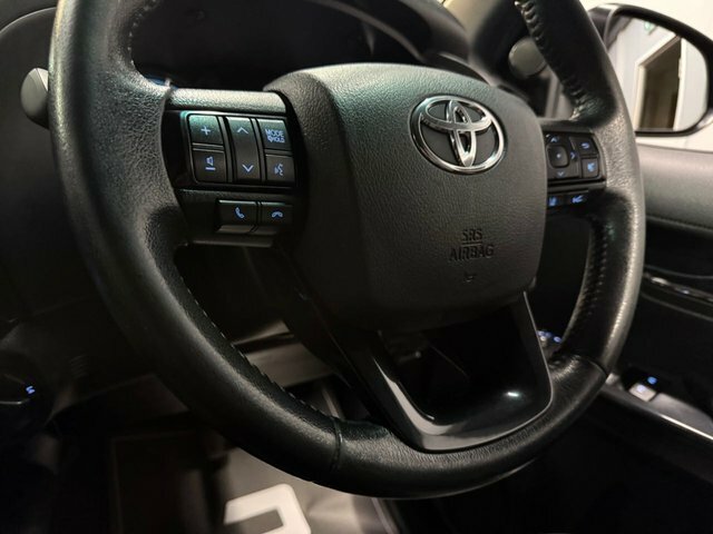 Toyota HILUX Hi-luxury Invincible X D-4d 4Wd Double Cab Grey #27