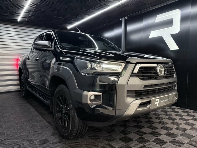 Toyota HILUX 2021 2.8 D-4d Invincible X Pickup Double Cab D Black