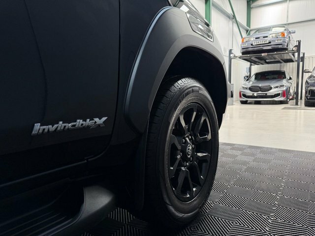 Toyota HILUX Hi-luxury Invincible X D-4d 4Wd Double Cab Grey #21