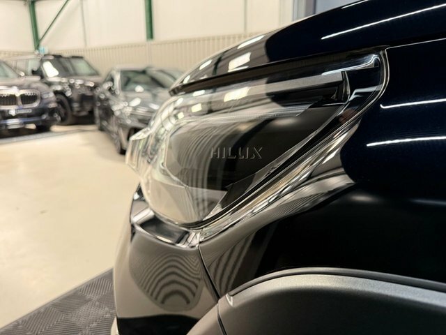 Toyota HILUX Hi-luxury Invincible X D-4d 4Wd Double Cab Grey #15