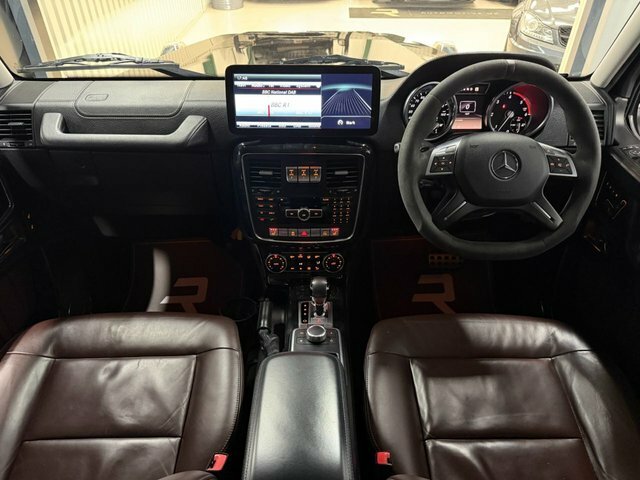 Mercedes-Benz G Class Silver #28