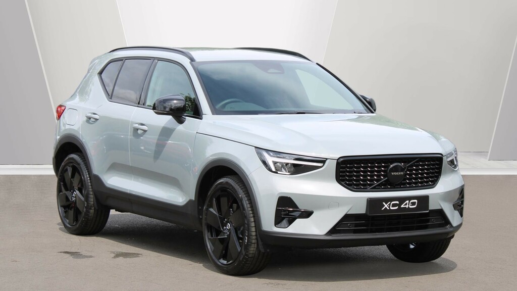 Volvo XC40 B3 P Plus Black Edition Park Camera, Heated Sea