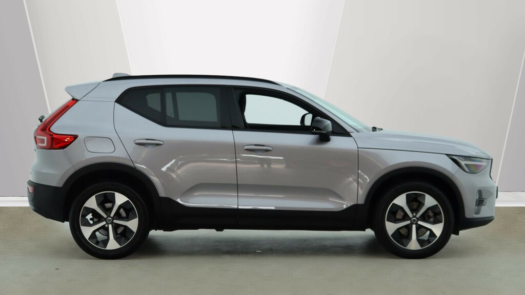 Volvo XC40 B4 P Plus Dark Park Camera, Heated Seats, Apple RV75UCA  #3