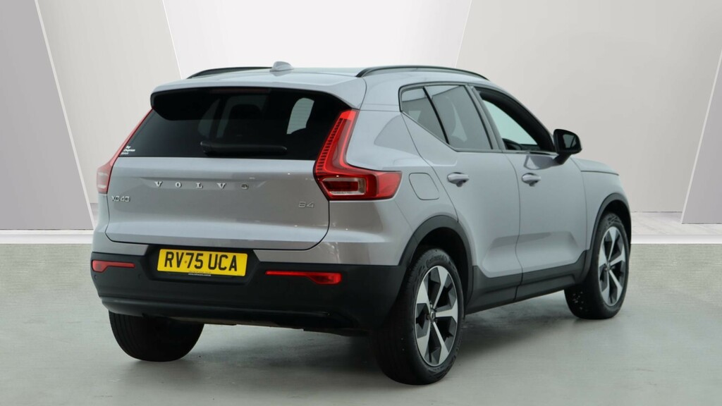 Volvo XC40 B4 P Plus Dark Park Camera, Heated Seats, Apple RV75UCA  #2