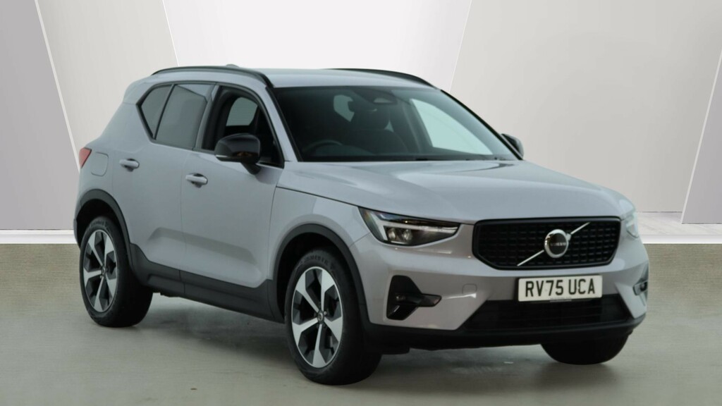 Volvo XC40 B4 P Plus Dark Park Camera, Heated Seats, Apple