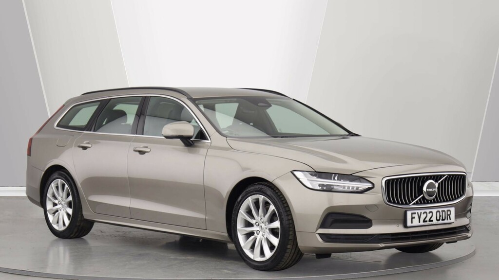 Volvo V90 B4 P Momentum Park Camera, Heated Seats, Keyles