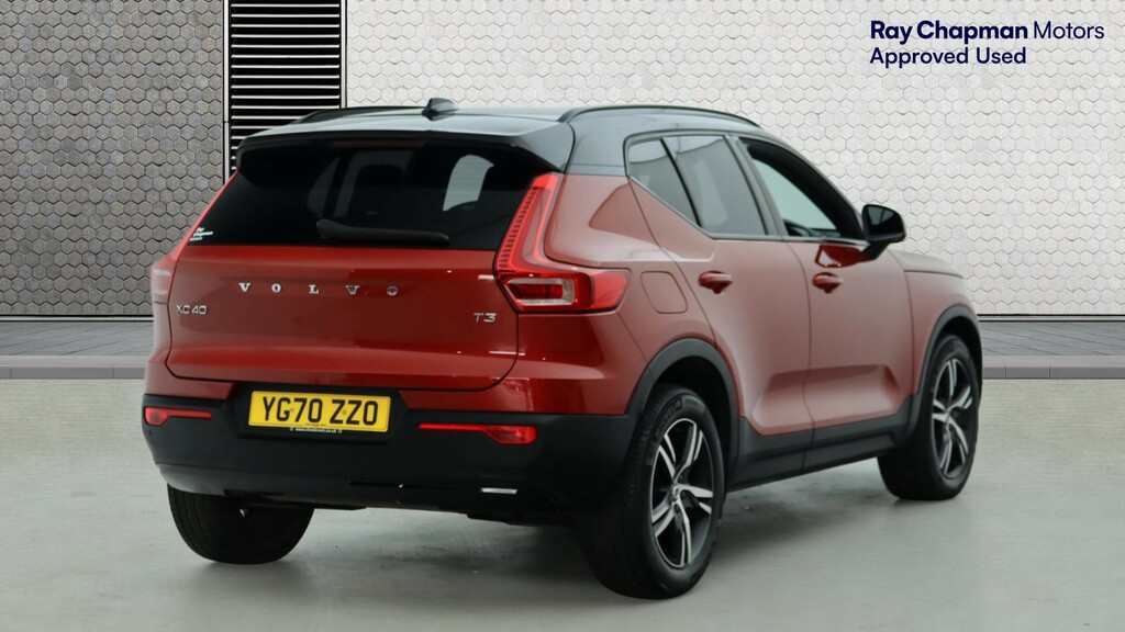 Volvo XC40 T3 R-design Tinted Windows, Heated Seats, #2