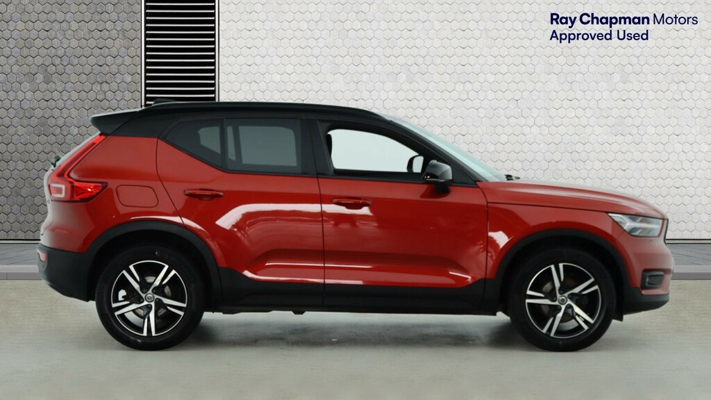 Volvo XC40 T3 R-design Tinted Windows, Heated Seats, #3