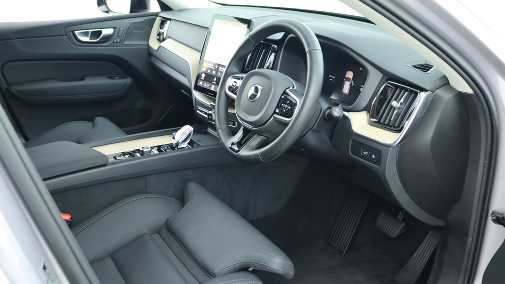 Volvo XC60 T6 Awd Phev Plus Dark Harmankardon Sound, 360 Ca RO75DVH #4