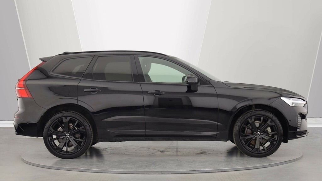 Volvo XC60 B5 P Awd Plus Black Edition Harmankardon Sound RA25NZC #3