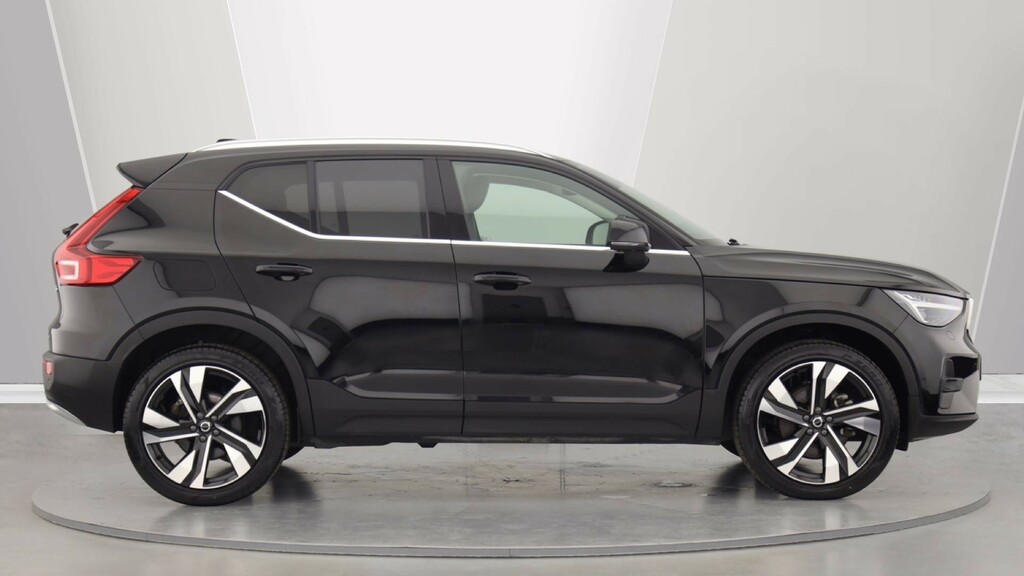 Volvo XC40 B3 P Ultra Bright Sunroof, Harmankardon Sound, RF25HBB #3