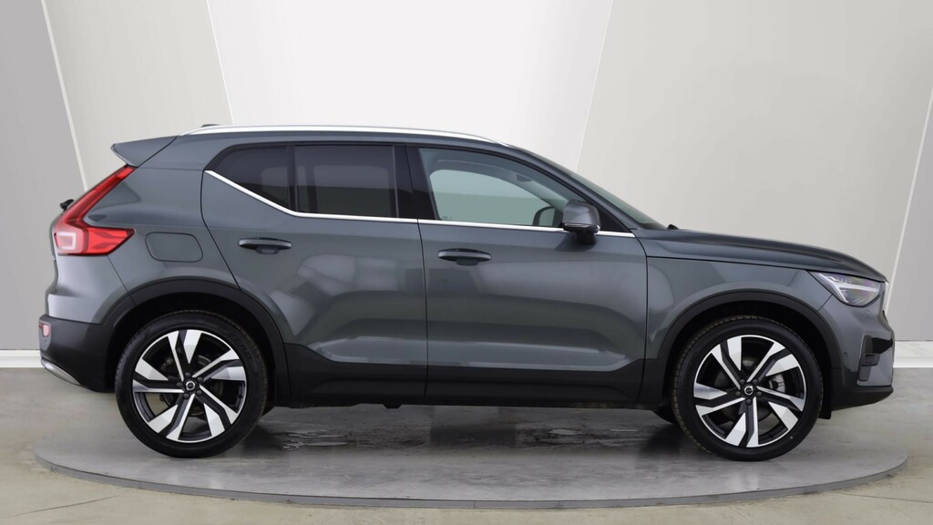 Volvo XC40 B3 P Ultra Bright Sunroof, Harmankardon Sound, RF25UVB #3