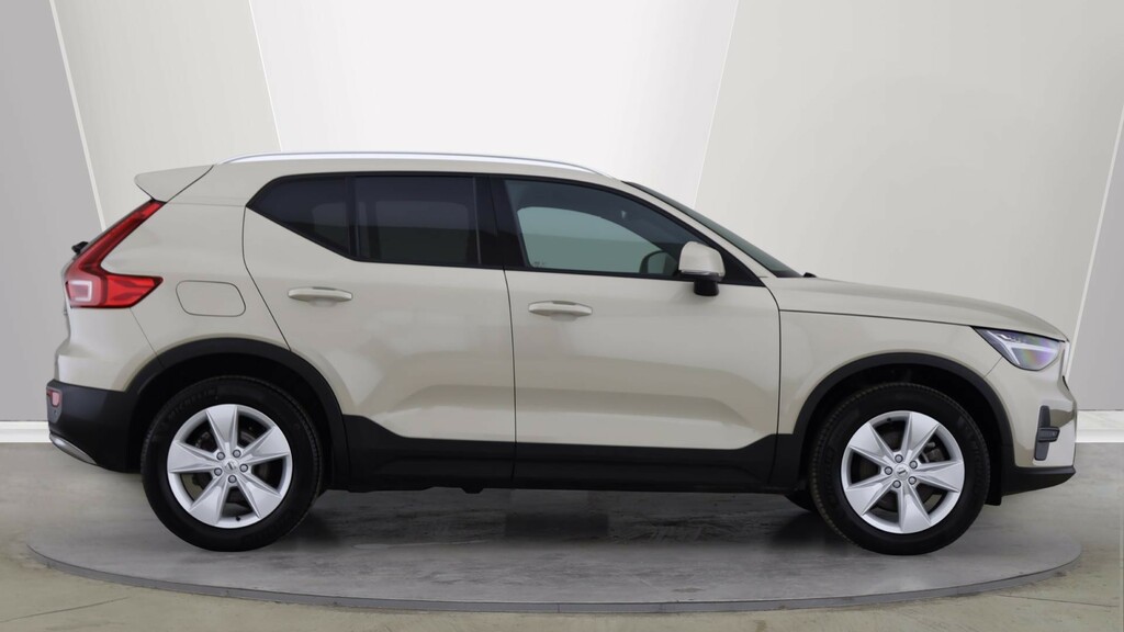 Volvo XC40 B3 P Core Park Assist, Cruise Control, Apple Ca RJ25WCE #3