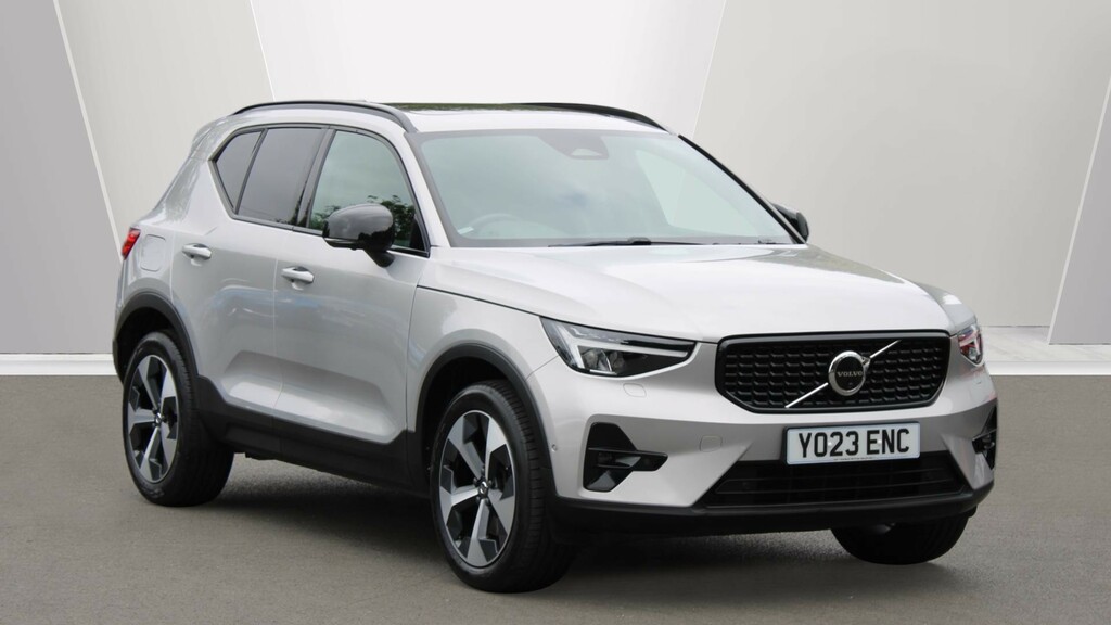 Volvo XC40 B4 P Ultimate Dark Sunroof, Pre Cooling Via Vol