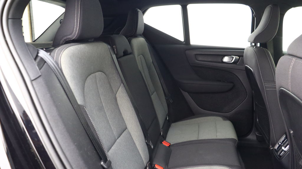 Volvo XC40 B3 P Core Rear Tints, Apple Carplay, Google Map YE72DFV #6