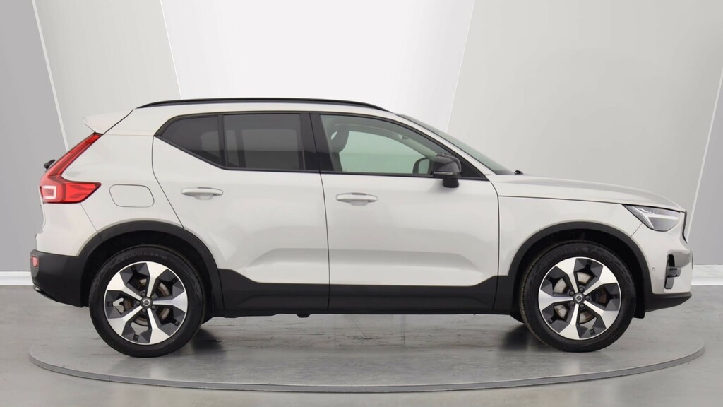 Volvo XC40 B4 P Ultimate Dark Sunroof, Harmankardon Sound YD23JLS #3