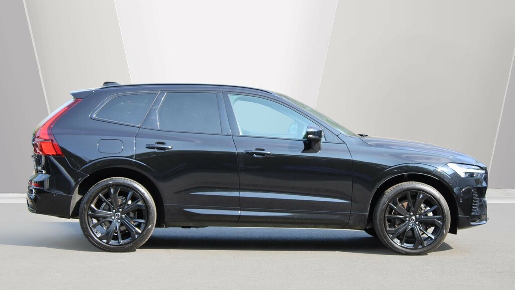 Volvo XC60 B5 P Awd Plus Black Edition Harmankardon Sound RA25NYX #3