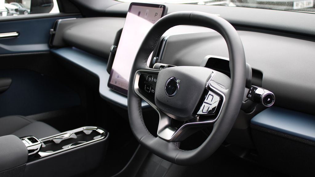 Volvo EX30 Twin Motor Performance Ultra Sunroof, Harmankard OV75NCJ #4