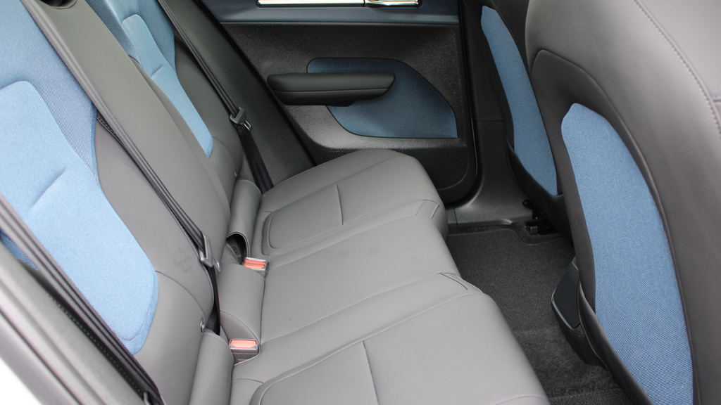 Volvo EX30 Twin Motor Performance Ultra Sunroof, Harmankard OV75NCJ #6