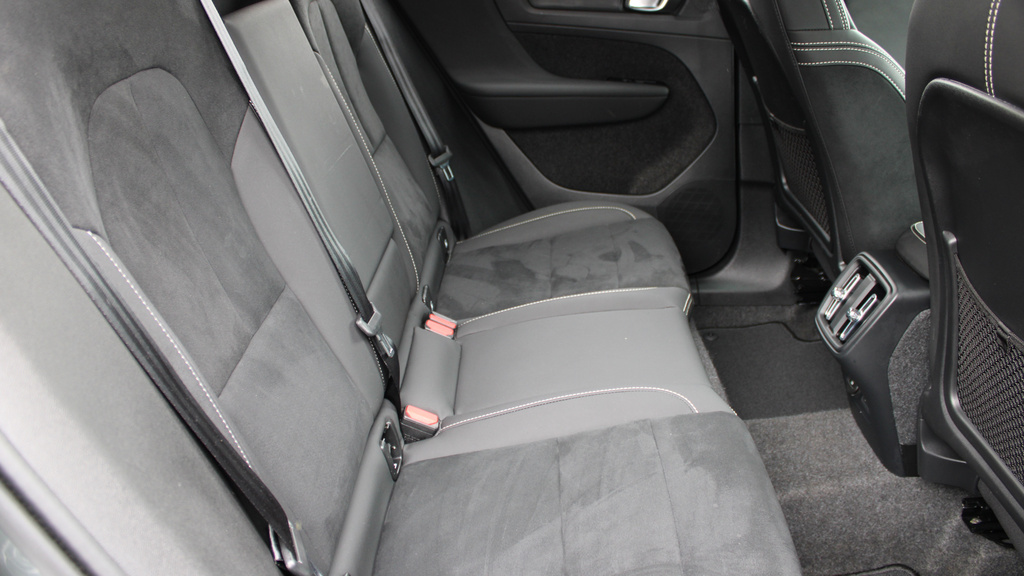 Volvo XC40 B3 P Plus Dark Park Camera, Heated Seats, Apple RF25XWH #6