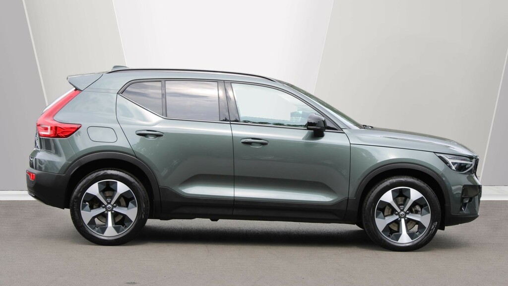 Volvo XC40 B3 P Plus Dark Park Camera, Heated Seats, Apple RF25XWH #3