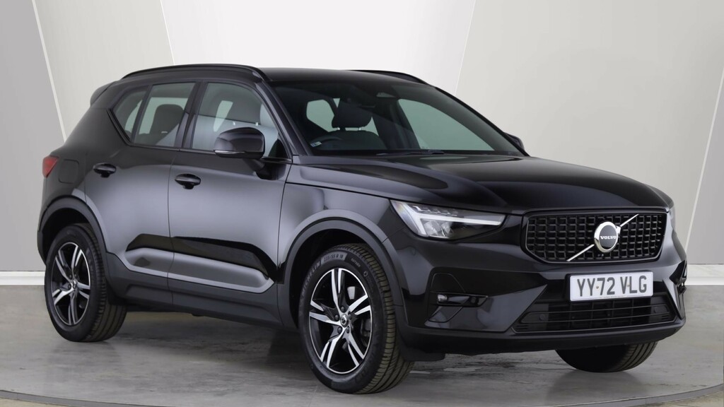 Volvo XC40 B3 P Plus Dark Park Camera, Heated Seats, Apple