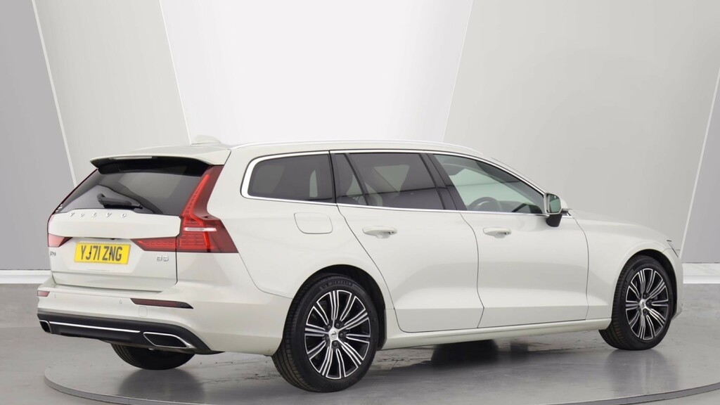Volvo V60 B5 P Inscription Lounge Pack, Sunroof, Harmank  #2