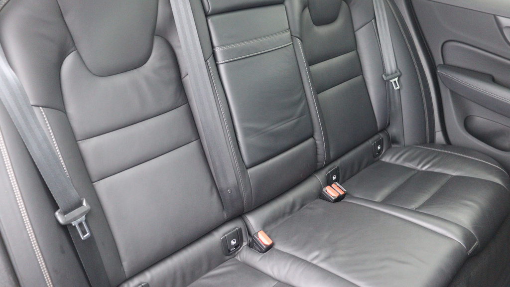 Volvo V60 B5 P Inscription Lounge Pack, Sunroof, Harmank  #6