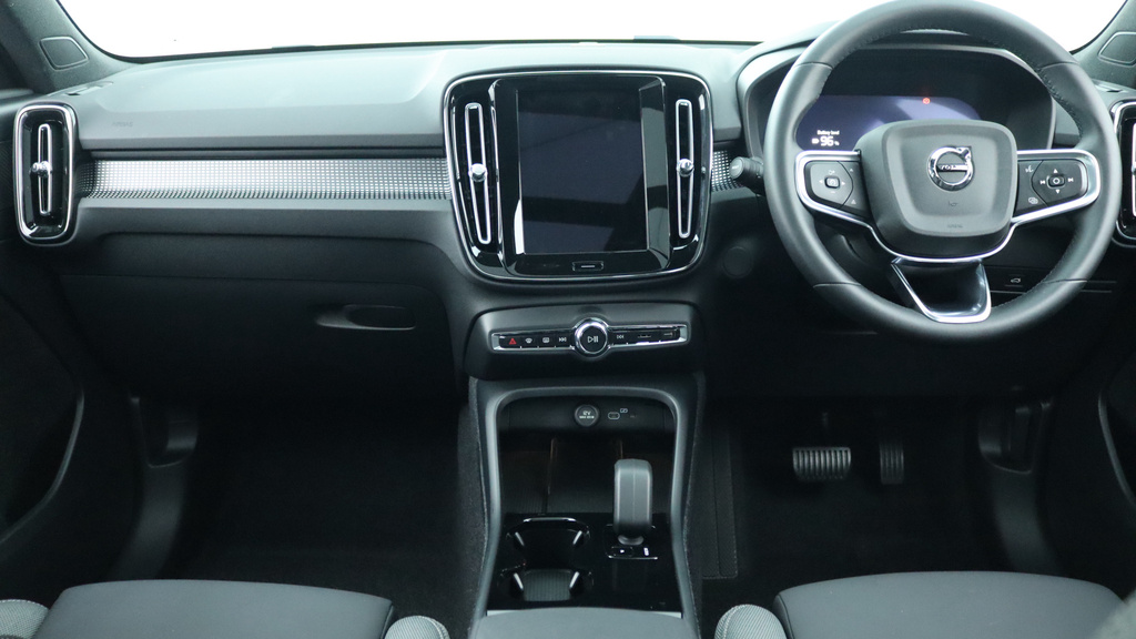 Volvo EX40 Volvo Ex40 Estate 325Kw Tm Perf Ultra Black Editio White #5