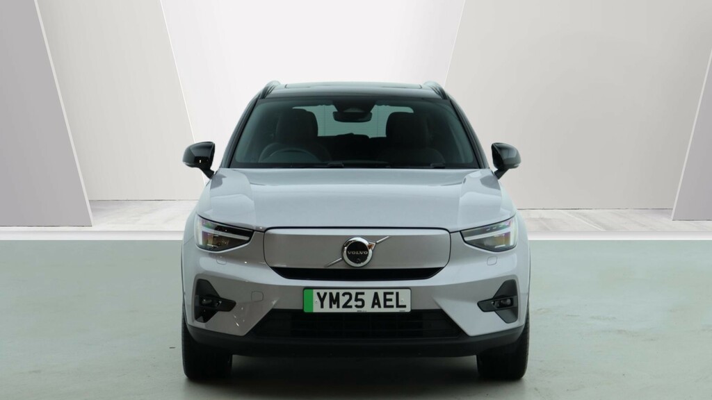 Volvo EX40 Volvo Ex40 Estate 325Kw Tm Perf Ultra Black Editio White #8