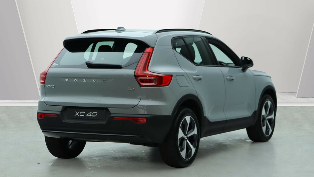 Volvo XC40 B3 P Plus Dark Park Camera, Heated Seats, Apple  #2