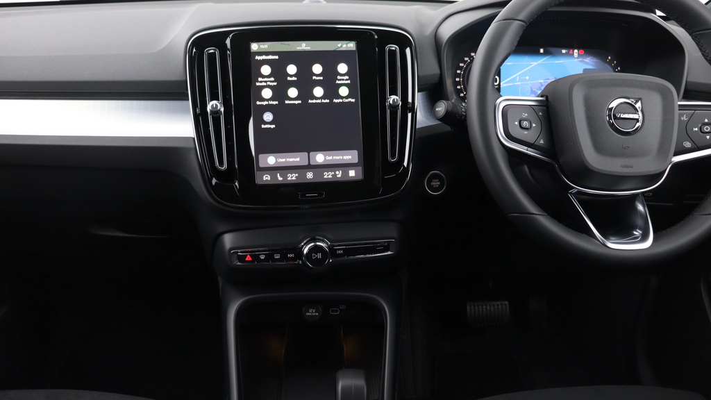 Volvo XC40 B3 P Plus Dark Park Camera, Heated Seats, Apple  #5
